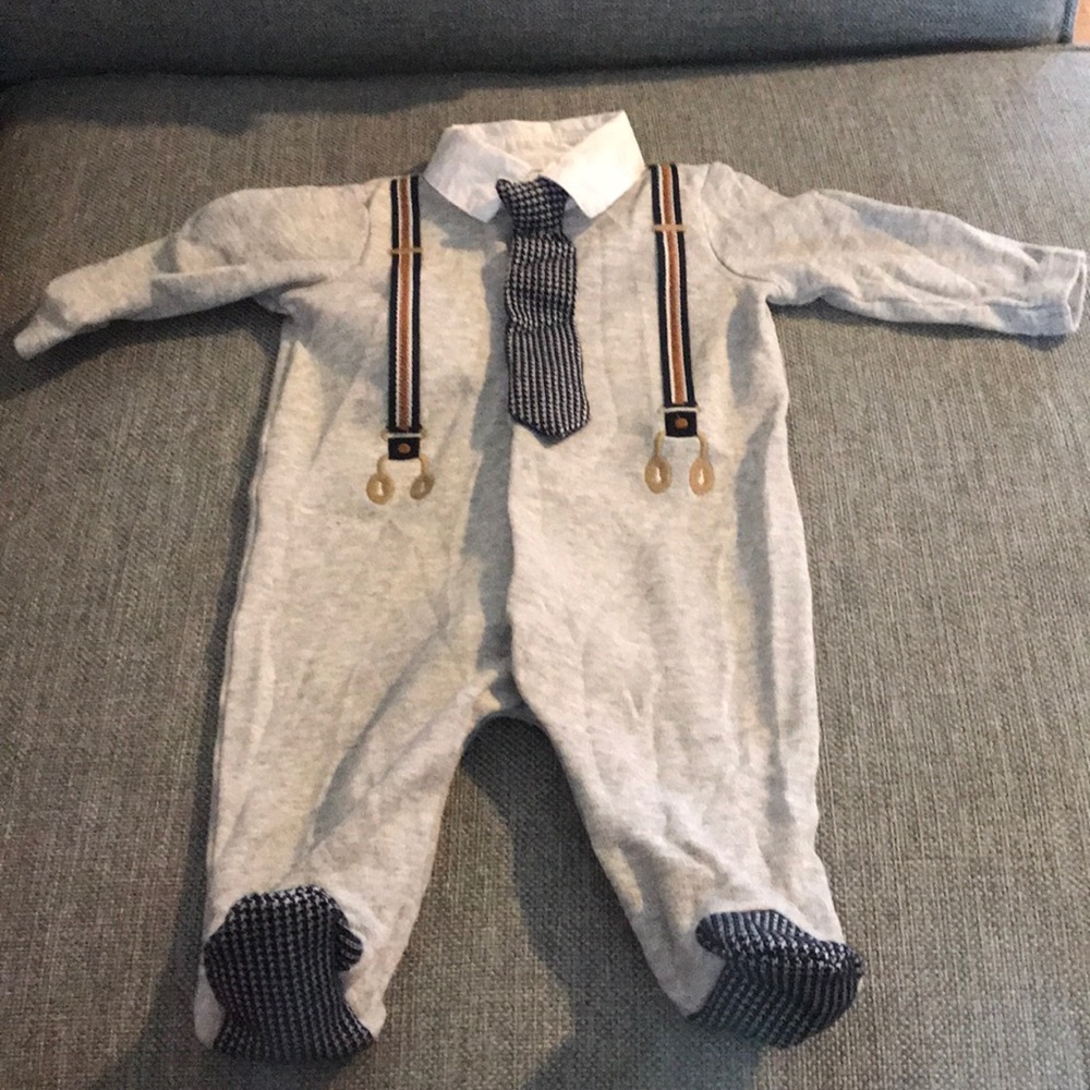 Footie outfit worn once